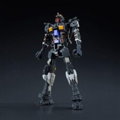 Mobile Suit Gundam RX-78-2 Gundam Version 3.0 Master Grade 1:100 Scale Model Kit (NOVIEMBRE 2026) - Imagen 3