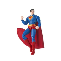 Alternative view of DC Superman 2025 Champion Class CC01 Model Kit (NOVIMEBRE 2026)
